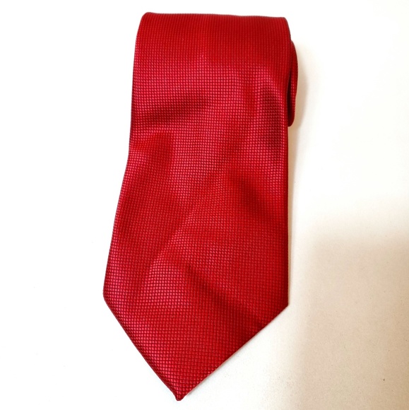 Louis Vuitton Red Geometric Men's Tie - Picture 5 of 5